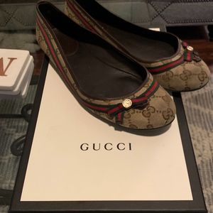 LTD Gucci Mayfair Monogram Ballet Flats